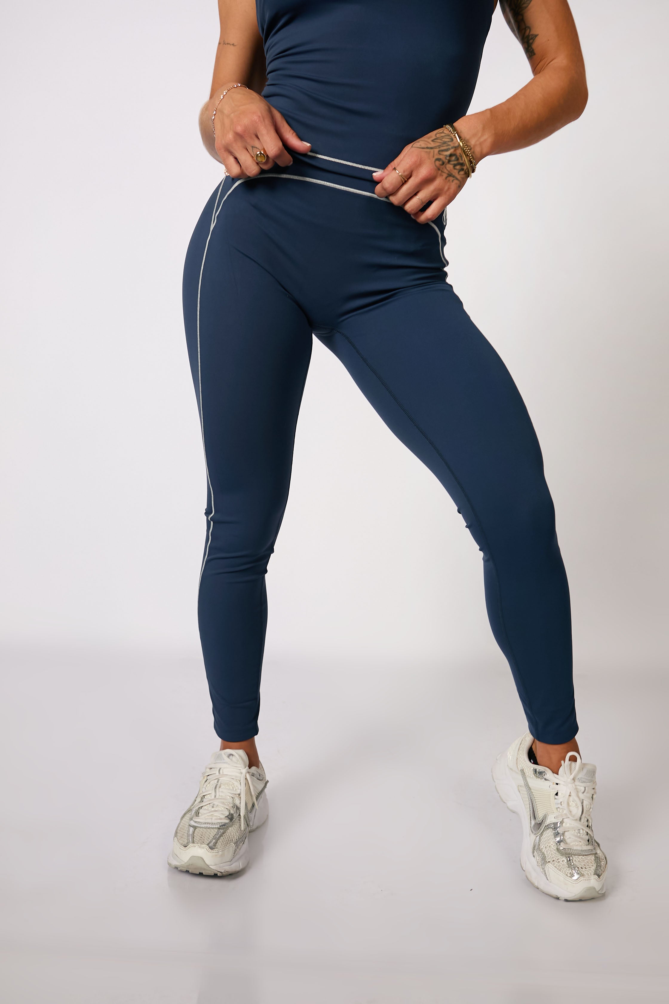 Contour Legging
