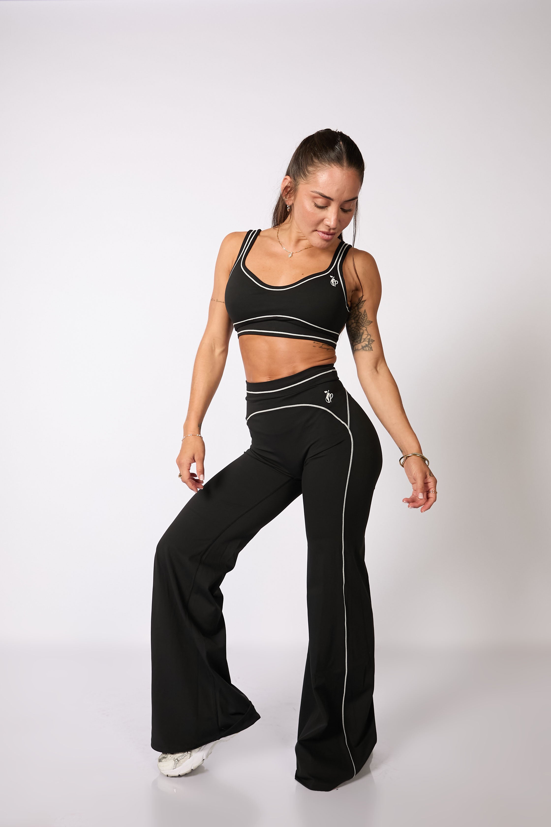 Contour Straight Pant Set